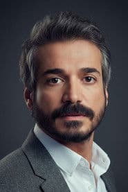 Cahit Gök dans le rôle de Mafya 2