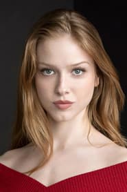 Julia Doyle dans le rôle de Miley