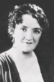 Marie Ault dans le rôle de Mme. Rappard