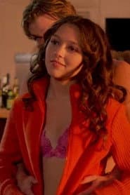 Holly Towne as Lyndi