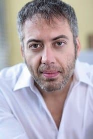 Juan Carlos Diaz dans le rôle de Carlitos
