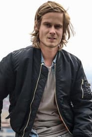 Eivaut Rischen as Otis