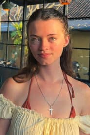 Isabella Meyer dans le rôle de Lania'Keia