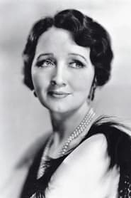 Hedda Hopper في دور Hedda Hopper