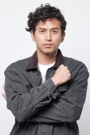 Roy Sungkono dans le rôle de Dimas