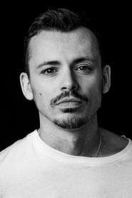 Thom Green في دور Anthony