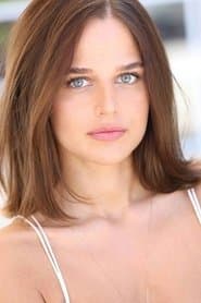 Stephanie Nur dans le rôle de Salome