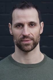 Ben Pelletier dans le rôle de Bearded Man / Masked Man