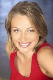 Jacqueline Lovell في دور Victoria