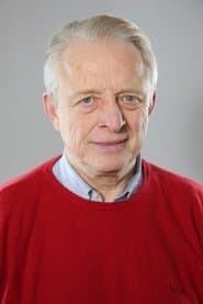 Maciej Sławiński في دور School Director