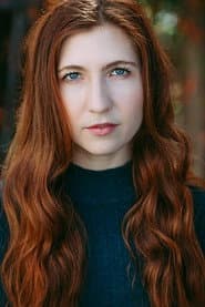 Maia Rose Michaels dans le rôle de Cassie