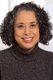 Susanna Guzman dans le rôle de Hospital Receptionist