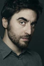 Guglielmo Favilla dans le rôle de Reginald