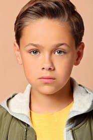 Kellen Raffaelo dans le rôle de Casey McCay (10 YO)