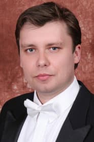 Adrian Kokoš في دور dirigent