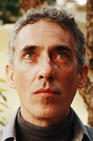 Jorge Cabrera dans le rôle de Mánager