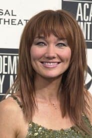 Lari White dans le rôle de Bettina Peterson