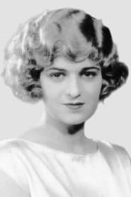 Mary Akin في دور Mamie