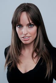 Aeja Goldsmith dans le rôle de Tracy