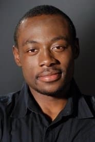 Richard Lukunku dans le rôle de Leo