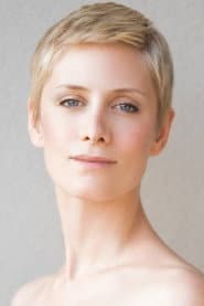 Gemma Bond في دور Hen