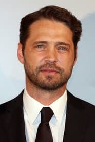 Jason Priestley dans le rôle de Andrew