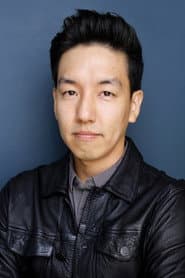 Paul Han dans le rôle de George