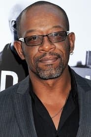 Lennie James dans le rôle de Obasi (voice)