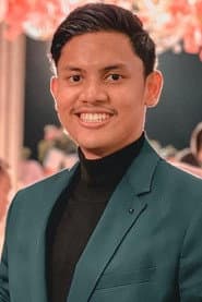 Ibnu Wardani as Rio