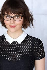 Kaytlin Borgen dans le rôle de Gwen