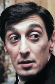 Flavio Bucci dans le rôle de Franco Evangelisti