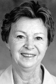 Liza Braconnier في دور Housekeeper