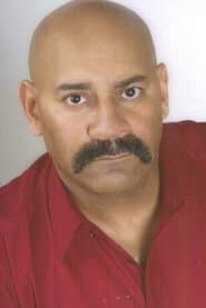 Dave Colon في دور Mexican Policia