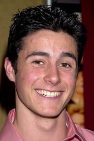 Eli Marienthal في دور Hogarth Hughes (voice)