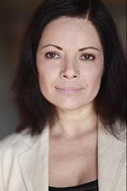 Begonya Plaza as Tio's Wife