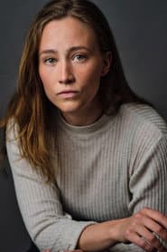 Sannah Nedergård في دور Sonya