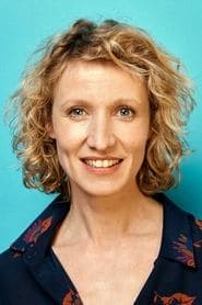 Alexandra Lamy في دور Madame Magloire