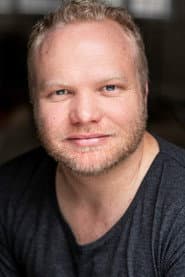 Charlie Bleakley as Graham