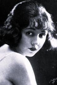 Lucille Hutton dans le rôle de Ruth Higgins
