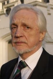 Edward Petherbridge dans le rôle de Henry Harrington