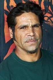 Bruce R. Carter as Willie