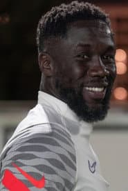 Bacary Sagna dans le rôle de Self