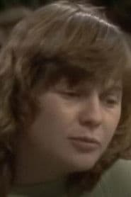 Lisa Crittenden في دور Helen