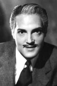 Roberto Cañedo as Aurelio Rodríguez