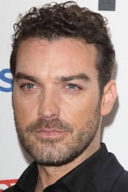 Jake Maskall في دور Strigoi