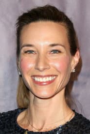 Hayley DuMond dans le rôle de Buttercup (voice)