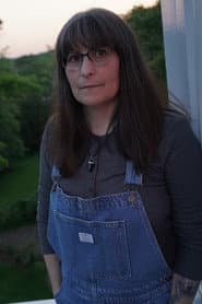 Kelly Klassen dans le rôle de Intuitive Medium