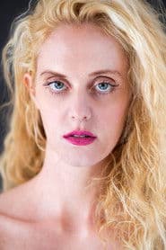 Lydia Hourihan في دور Tara
