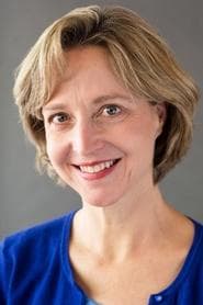 Catherine Haun dans le rôle de Older Nun