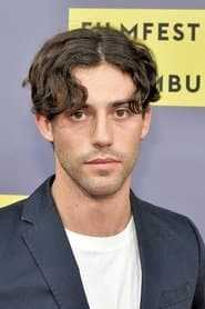 Aaron Altaras as Leon Saldo
